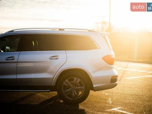 Сірий Мерседес ГЛ-Клас, об'ємом двигуна 3 л та пробігом 234 тис. км за 33900 $, фото 84 на Automoto.ua