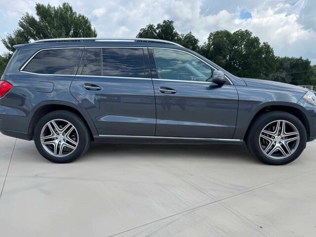 Серый Мерседес ГЛ-класс, объемом двигателя 3 л и пробегом 73 тыс. км за 13000 $, фото 7 на Automoto.ua