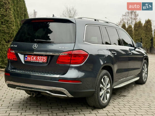 Серый Мерседес ГЛ-класс, объемом двигателя 3 л и пробегом 250 тыс. км за 24700 $, фото 129 на Automoto.ua