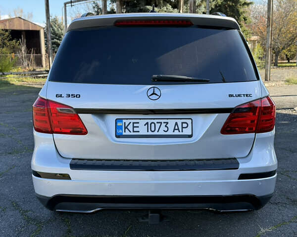 Сірий Мерседес ГЛ-Клас, об'ємом двигуна 2.99 л та пробігом 129 тис. км за 25700 $, фото 20 на Automoto.ua