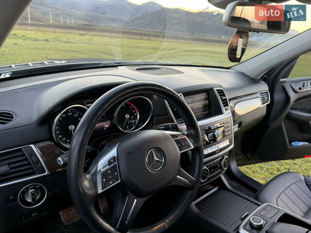 Сірий Мерседес ГЛ-Клас, об'ємом двигуна 2.99 л та пробігом 260 тис. км за 25000 $, фото 30 на Automoto.ua