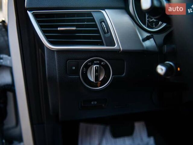 Сірий Мерседес ГЛ-Клас, об'ємом двигуна 3 л та пробігом 234 тис. км за 33900 $, фото 21 на Automoto.ua