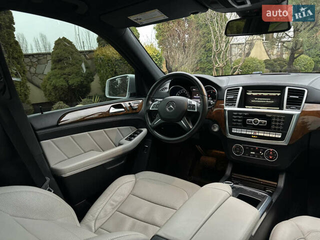 Серый Мерседес ГЛ-класс, объемом двигателя 3 л и пробегом 209 тыс. км за 26500 $, фото 67 на Automoto.ua