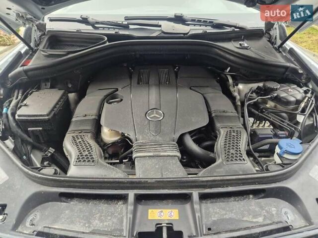 Серый Мерседес ГЛ-класс, объемом двигателя 3 л и пробегом 112 тыс. км за 22990 $, фото 31 на Automoto.ua