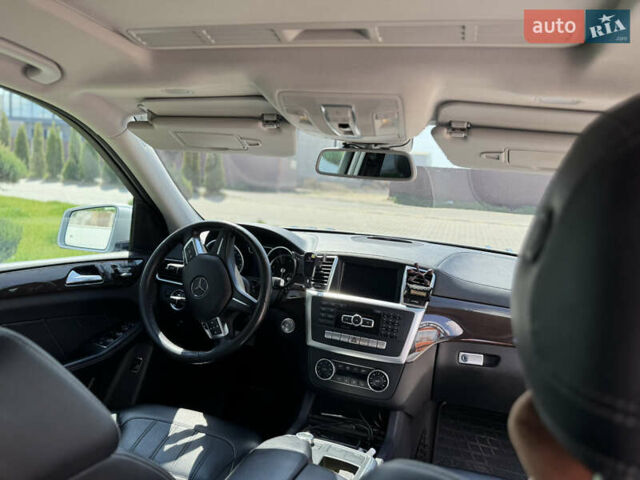 Серый Мерседес ГЛ-класс, объемом двигателя 3 л и пробегом 236 тыс. км за 18900 $, фото 36 на Automoto.ua