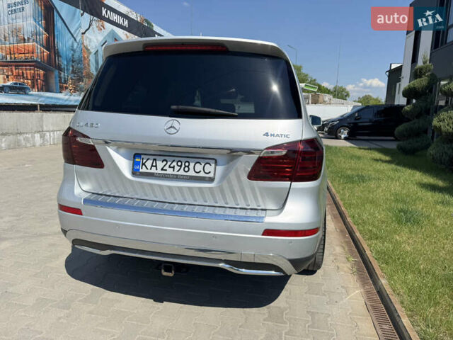 Серый Мерседес ГЛ-класс, объемом двигателя 3 л и пробегом 236 тыс. км за 18900 $, фото 20 на Automoto.ua
