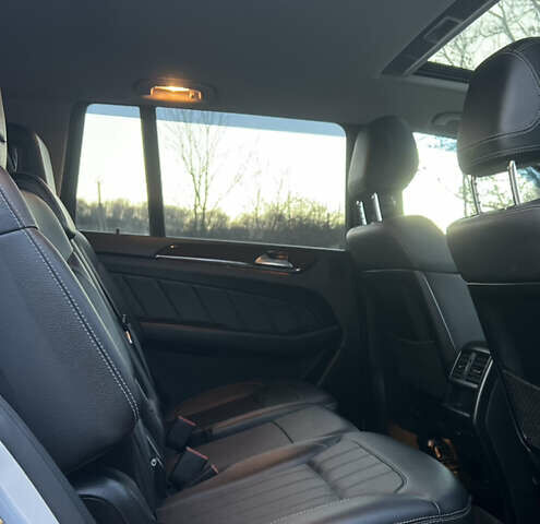 Сірий Мерседес ГЛ-Клас, об'ємом двигуна 2.99 л та пробігом 246 тис. км за 26900 $, фото 22 на Automoto.ua