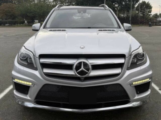 Серый Мерседес ГЛ-класс, объемом двигателя 4.7 л и пробегом 77 тыс. км за 6900 $, фото 1 на Automoto.ua