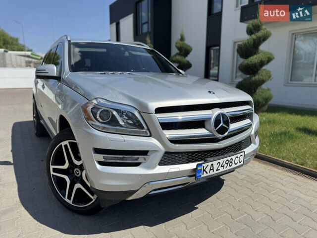 Серый Мерседес ГЛ-класс, объемом двигателя 3 л и пробегом 236 тыс. км за 18900 $, фото 3 на Automoto.ua