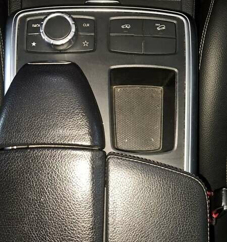 Серый Мерседес ГЛ-класс, объемом двигателя 3 л и пробегом 241 тыс. км за 25500 $, фото 15 на Automoto.ua