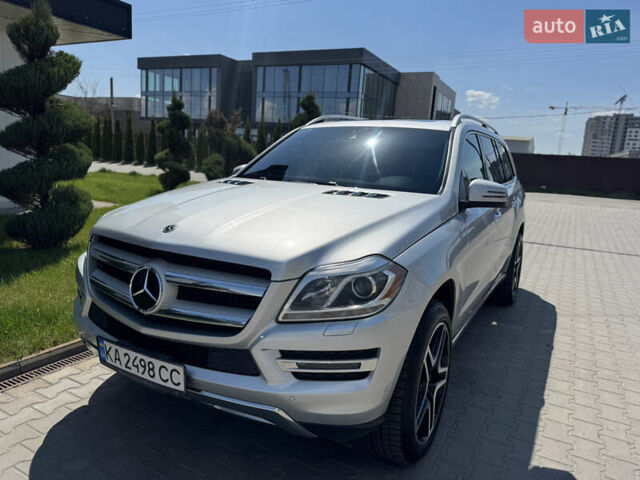 Серый Мерседес ГЛ-класс, объемом двигателя 3 л и пробегом 236 тыс. км за 18900 $, фото 11 на Automoto.ua