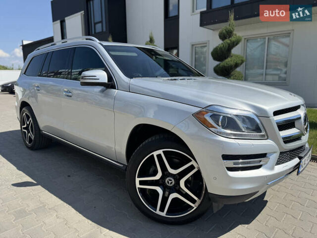 Серый Мерседес ГЛ-класс, объемом двигателя 3 л и пробегом 236 тыс. км за 18900 $, фото 1 на Automoto.ua