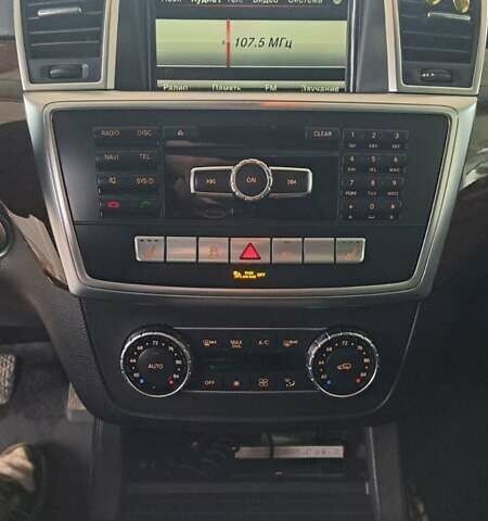 Серый Мерседес ГЛ-класс, объемом двигателя 3 л и пробегом 241 тыс. км за 25500 $, фото 14 на Automoto.ua