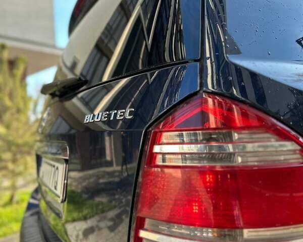 Синий Мерседес ГЛ-класс, объемом двигателя 2.99 л и пробегом 215 тыс. км за 15500 $, фото 9 на Automoto.ua