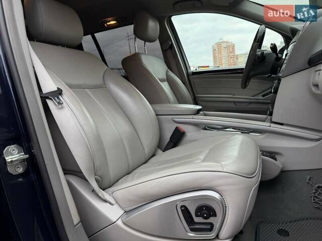 Синій Мерседес ГЛ-Клас, об'ємом двигуна 5.46 л та пробігом 192 тис. км за 14990 $, фото 11 на Automoto.ua