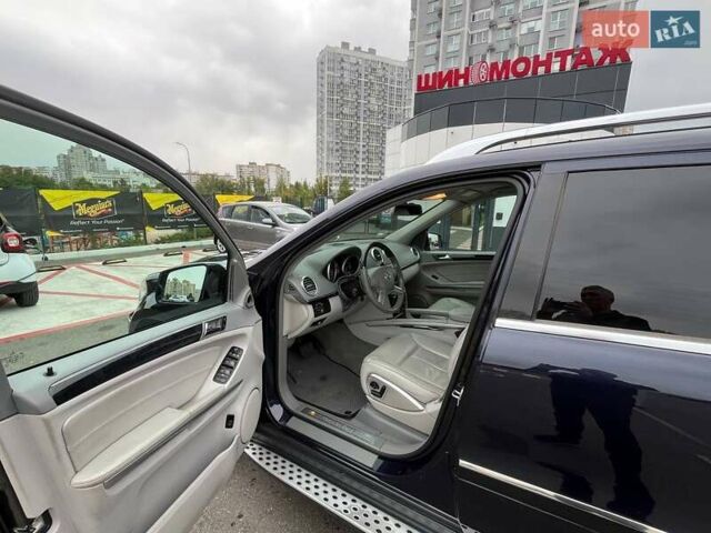 Синий Мерседес ГЛ-класс, объемом двигателя 5.46 л и пробегом 192 тыс. км за 15500 $, фото 8 на Automoto.ua