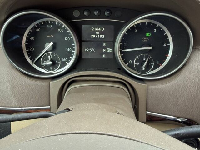 Синий Мерседес ГЛ-класс, объемом двигателя 3 л и пробегом 297 тыс. км за 25600 $, фото 22 на Automoto.ua