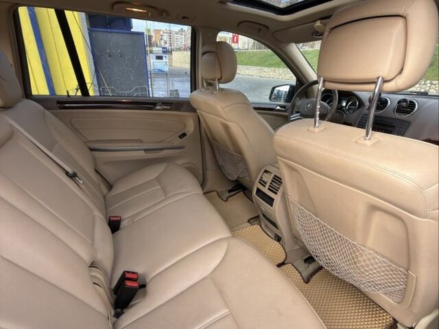 Синий Мерседес ГЛ-класс, объемом двигателя 3 л и пробегом 297 тыс. км за 25600 $, фото 14 на Automoto.ua