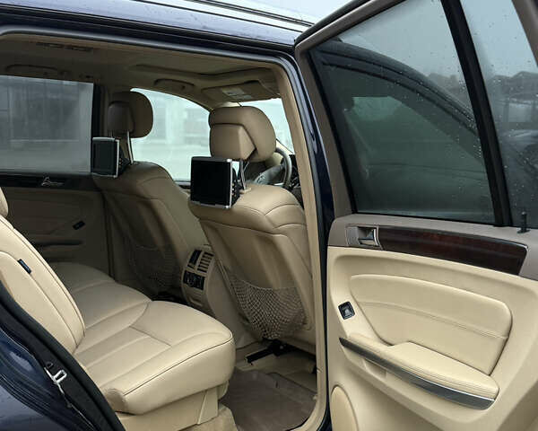 Синій Мерседес ГЛ-Клас, об'ємом двигуна 3 л та пробігом 185 тис. км за 18500 $, фото 26 на Automoto.ua