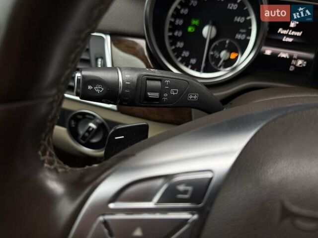 Синий Мерседес ГЛ-класс, объемом двигателя 3 л и пробегом 271 тыс. км за 21500 $, фото 42 на Automoto.ua