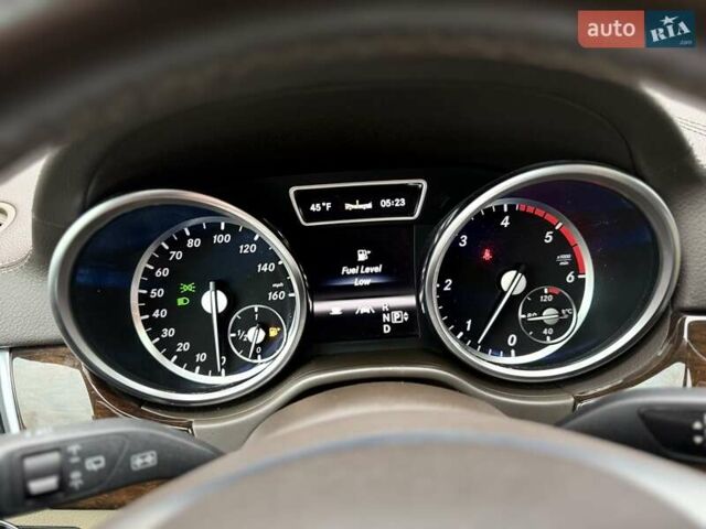 Синий Мерседес ГЛ-класс, объемом двигателя 3 л и пробегом 271 тыс. км за 21500 $, фото 43 на Automoto.ua