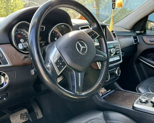 Синій Мерседес ГЛ-Клас, об'ємом двигуна 2.99 л та пробігом 223 тис. км за 22000 $, фото 10 на Automoto.ua