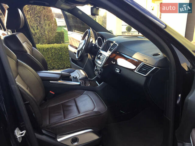 Синий Мерседес ГЛ-класс, объемом двигателя 2.99 л и пробегом 298 тыс. км за 22000 $, фото 9 на Automoto.ua