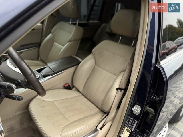 Синий Мерседес ГЛ-класс, объемом двигателя 3 л и пробегом 271 тыс. км за 21500 $, фото 34 на Automoto.ua