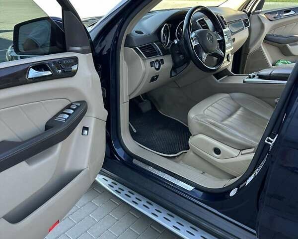 Синій Мерседес ГЛ-Клас, об'ємом двигуна 3 л та пробігом 270 тис. км за 15000 $, фото 3 на Automoto.ua