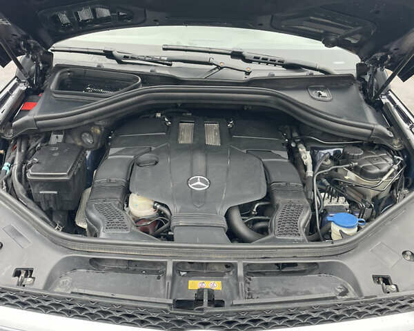 Синий Мерседес ГЛ-класс, объемом двигателя 3 л и пробегом 270 тыс. км за 16500 $, фото 10 на Automoto.ua