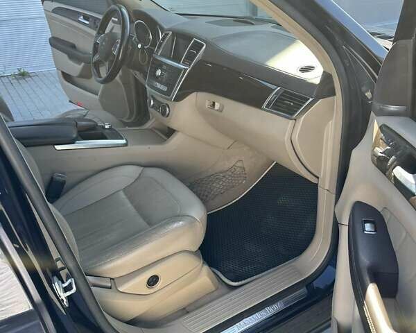 Синій Мерседес ГЛ-Клас, об'ємом двигуна 3 л та пробігом 270 тис. км за 15000 $, фото 2 на Automoto.ua