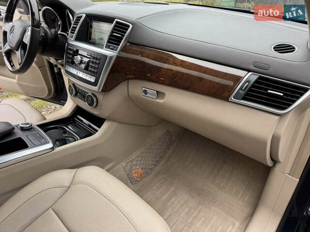 Синий Мерседес ГЛ-класс, объемом двигателя 2.99 л и пробегом 177 тыс. км за 27900 $, фото 35 на Automoto.ua