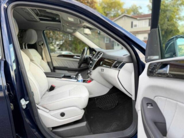 Мерседес ГЛ-Клас 2015 у Тернополі на Automoto.ua Синій Мерседес ГЛ-Клас, об'ємом двигуна 3 л та пробігом 80 тис. км за 6500 $, фото 8 на Automoto.ua