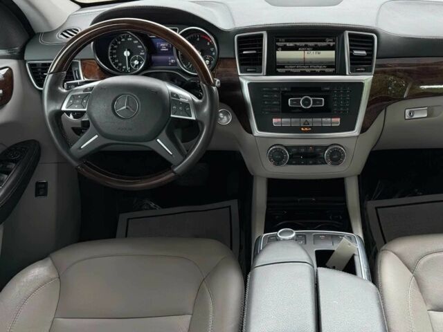 Мерседес ГЛ-класс 2015 в Киеве на Automoto.ua Синий Мерседес ГЛ-класс, объемом двигателя 3 л и пробегом 70 тыс. км за 10800 $, фото 6 на Automoto.ua