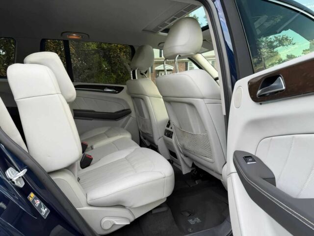 Мерседес ГЛ-Клас 2015 у Тернополі на Automoto.ua Синій Мерседес ГЛ-Клас, об'ємом двигуна 3 л та пробігом 80 тис. км за 6500 $, фото 11 на Automoto.ua