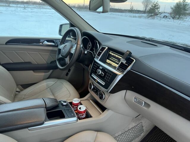 Синий Мерседес ГЛ-класс, объемом двигателя 3 л и пробегом 152 тыс. км за 20900 $, фото 9 на Automoto.ua