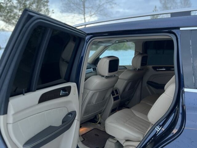 Синий Мерседес ГЛ-класс, объемом двигателя 3 л и пробегом 152 тыс. км за 20900 $, фото 14 на Automoto.ua