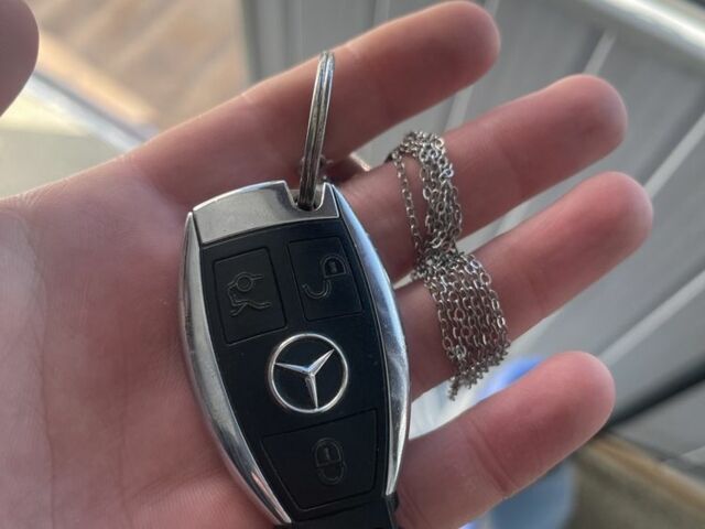 Мерседес ГЛ-Клас 2017 у Дніпро (Дніпропетровську) на Automoto.ua Синій Мерседес ГЛ-Клас, об'ємом двигуна 2 л та пробігом 140 тис. км за 18999 $, фото 16 на Automoto.ua