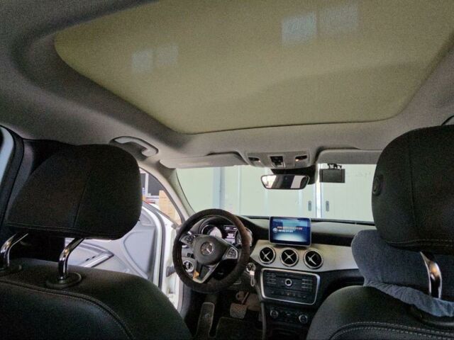 Белый Мерседес ГЛA 200, объемом двигателя 2.2 л и пробегом 127 тыс. км за 16300 $, фото 16 на Automoto.ua