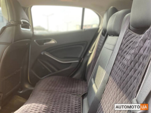 Белый Мерседес GLA 220, объемом двигателя 2.1 л и пробегом 220 тыс. км за 24900 $, фото 24 на Automoto.ua