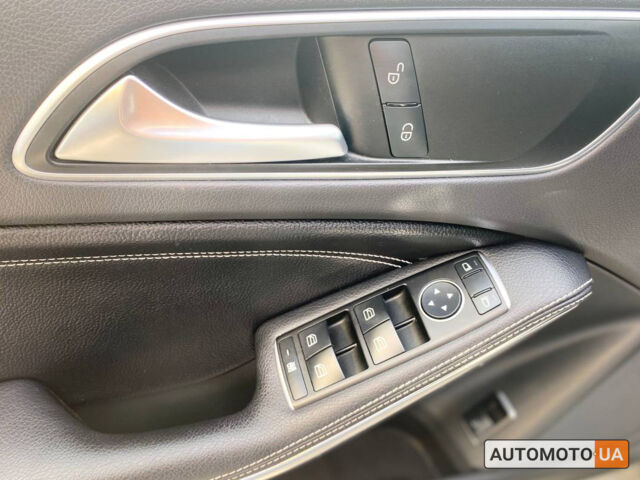 Белый Мерседес GLA 220, объемом двигателя 2.1 л и пробегом 220 тыс. км за 24900 $, фото 9 на Automoto.ua