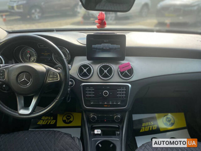 Белый Мерседес GLA 220, объемом двигателя 2.1 л и пробегом 220 тыс. км за 24900 $, фото 13 на Automoto.ua