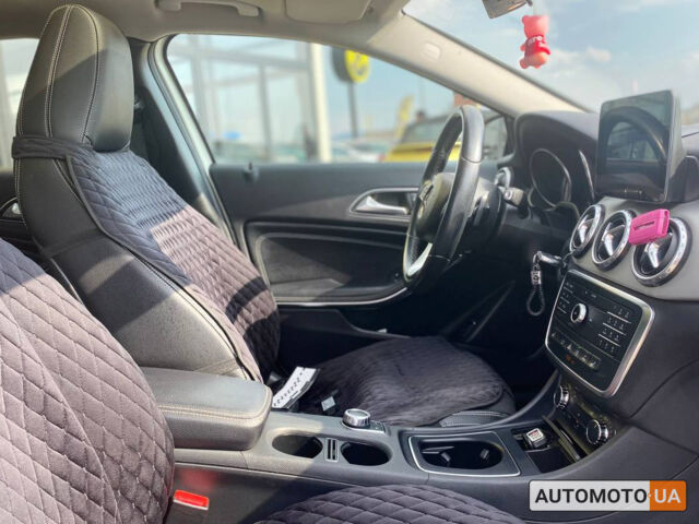 Белый Мерседес GLA 220, объемом двигателя 2.1 л и пробегом 220 тыс. км за 24900 $, фото 17 на Automoto.ua