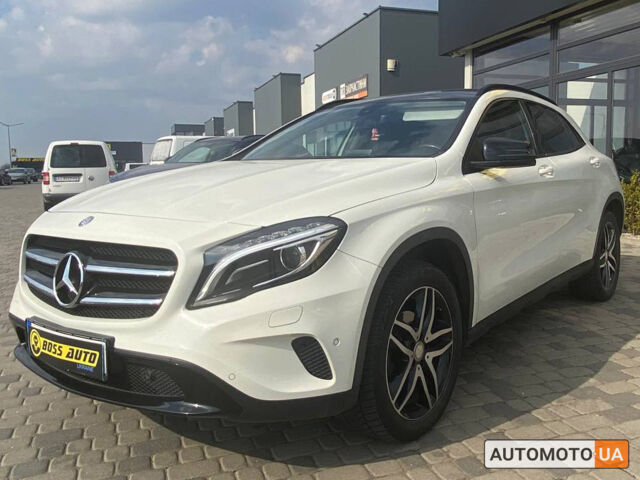 Белый Мерседес GLA 220, объемом двигателя 2.1 л и пробегом 220 тыс. км за 24900 $, фото 2 на Automoto.ua