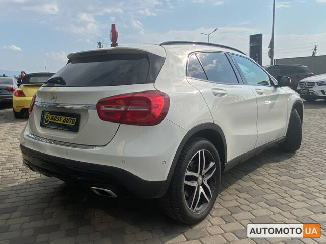 Белый Мерседес GLA 220, объемом двигателя 2.1 л и пробегом 220 тыс. км за 24900 $, фото 6 на Automoto.ua