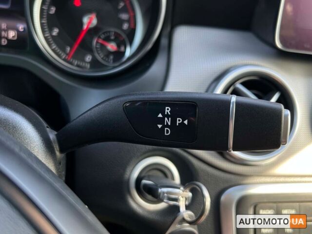 Білий Мерседес GLA 250, об'ємом двигуна 2 л та пробігом 18 тис. км за 22900 $, фото 23 на Automoto.ua