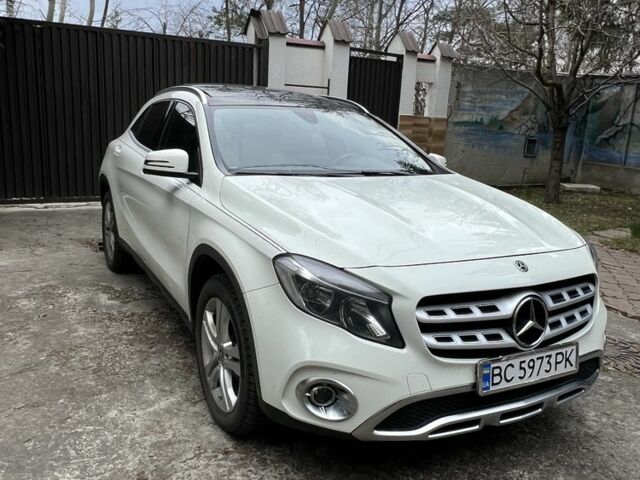 Білий Мерседес ГЛА-Клас, об'ємом двигуна 2 л та пробігом 109 тис. км за 24900 $, фото 2 на Automoto.ua