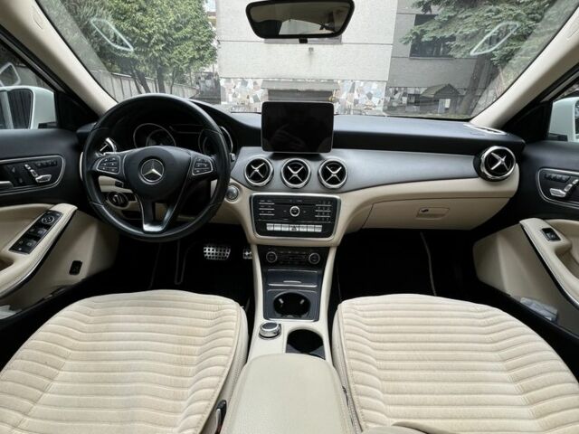 Білий Мерседес ГЛА-Клас, об'ємом двигуна 2 л та пробігом 109 тис. км за 24900 $, фото 7 на Automoto.ua