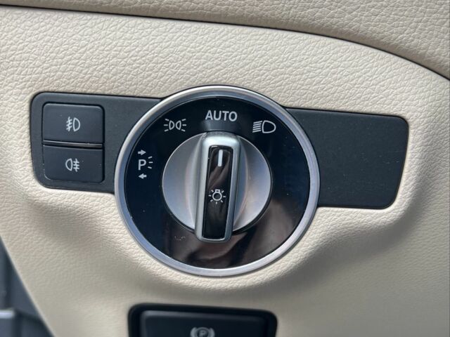 Білий Мерседес ГЛА-Клас, об'ємом двигуна 2 л та пробігом 109 тис. км за 24900 $, фото 12 на Automoto.ua