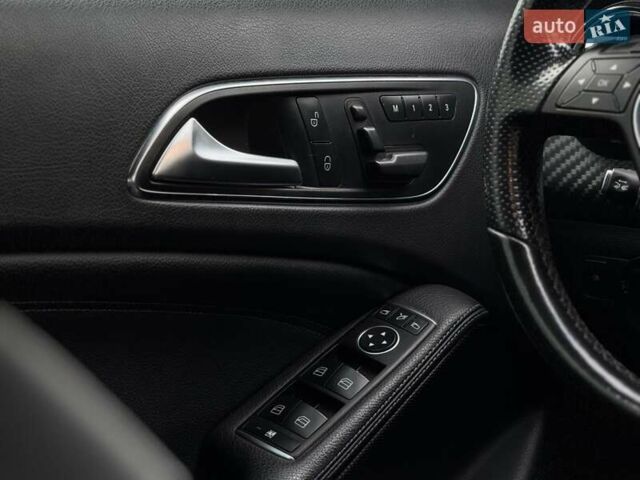 Белый Мерседес ГЛА-Класс, объемом двигателя 2.14 л и пробегом 215 тыс. км за 18500 $, фото 28 на Automoto.ua